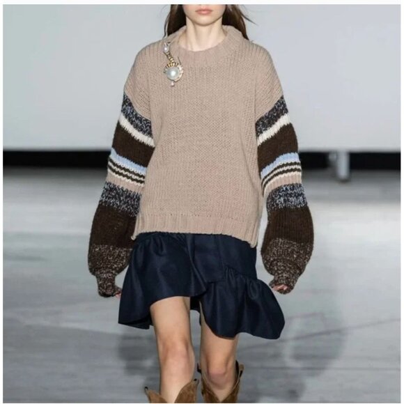 NEW Baum Und Pferdgarten Neutral Chunky Knit Sweater Color Block Sleeves NWT - S - Picture 1 of 9